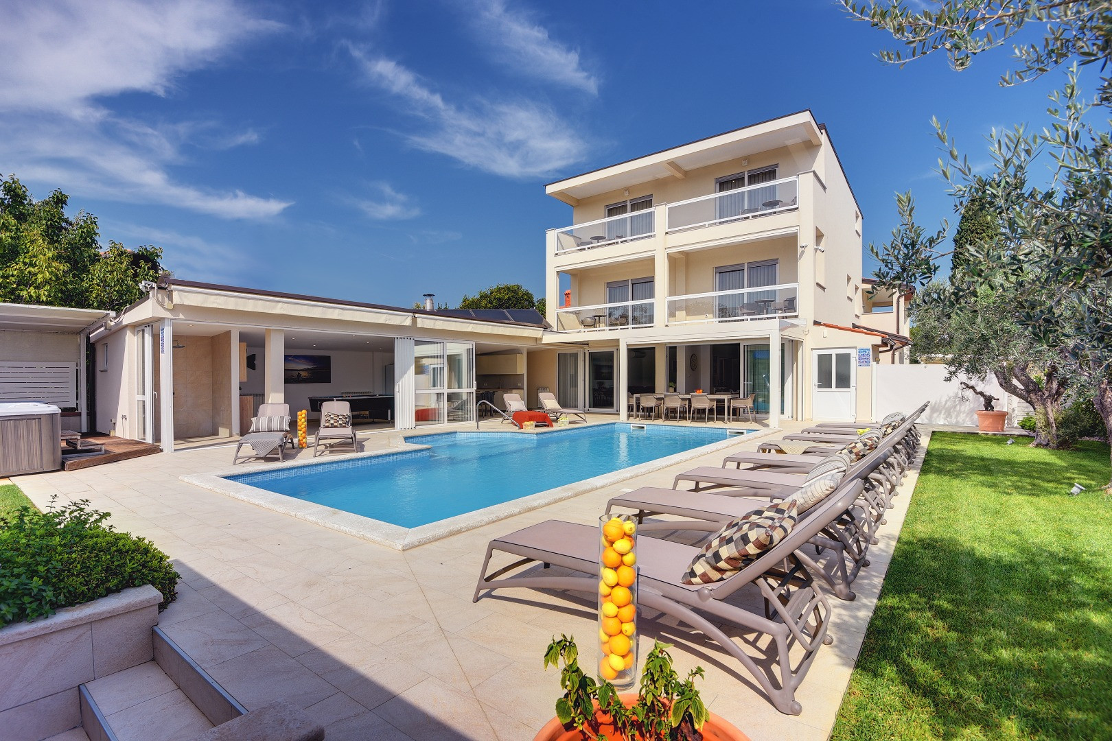 Villa Klen - A perfect villa for a relaxing family holiday, Villa Klen, Pula, Croatia Pula